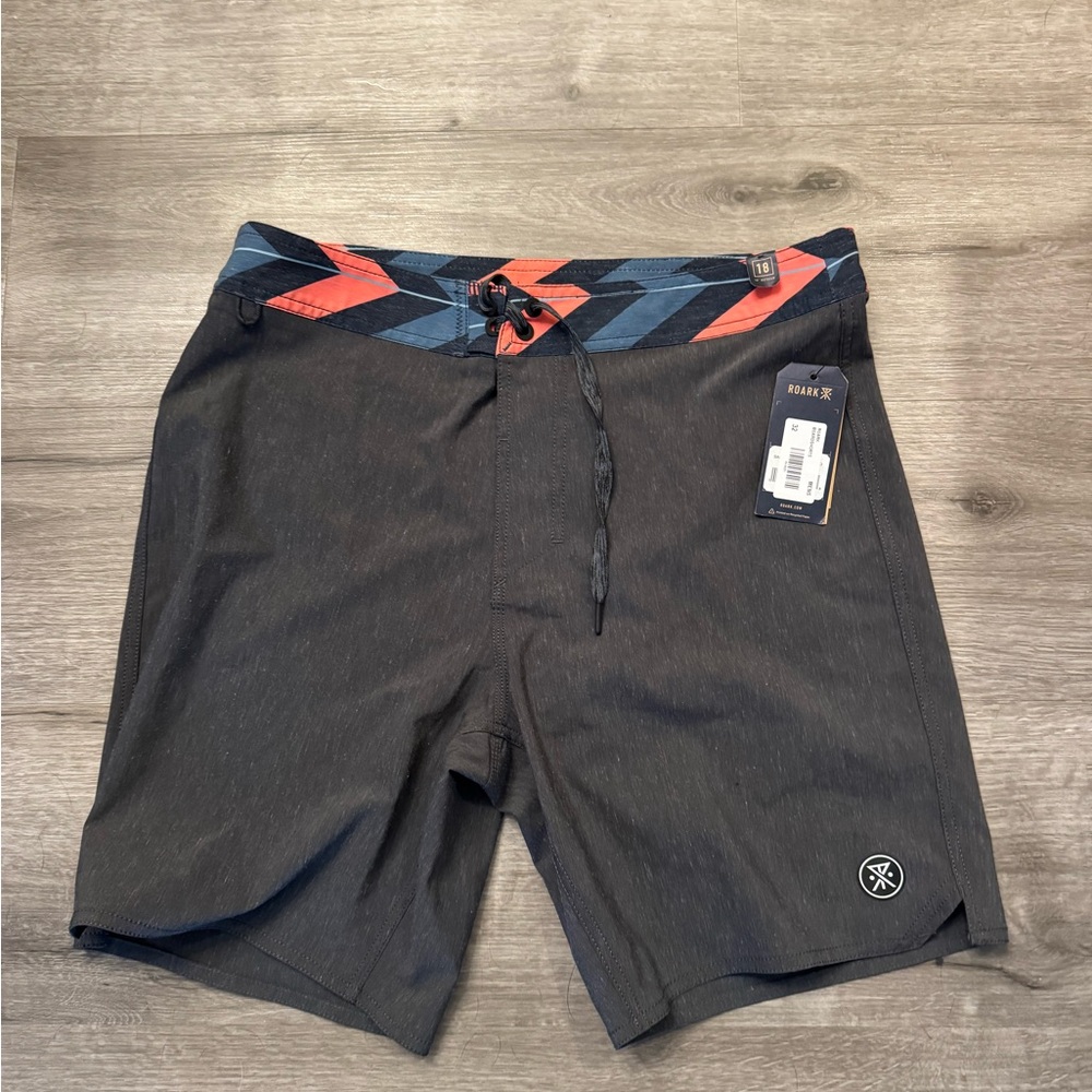 ROARK NWT Men's 32W Grey & Multicolor Oscura Stretch Passage Board Shorts Hemp